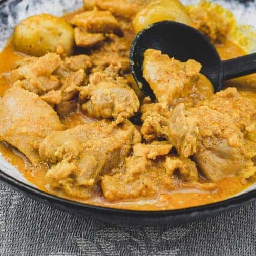 A bowl of Malaysian Chicken Kapitan Curry (Kari Kapitan).