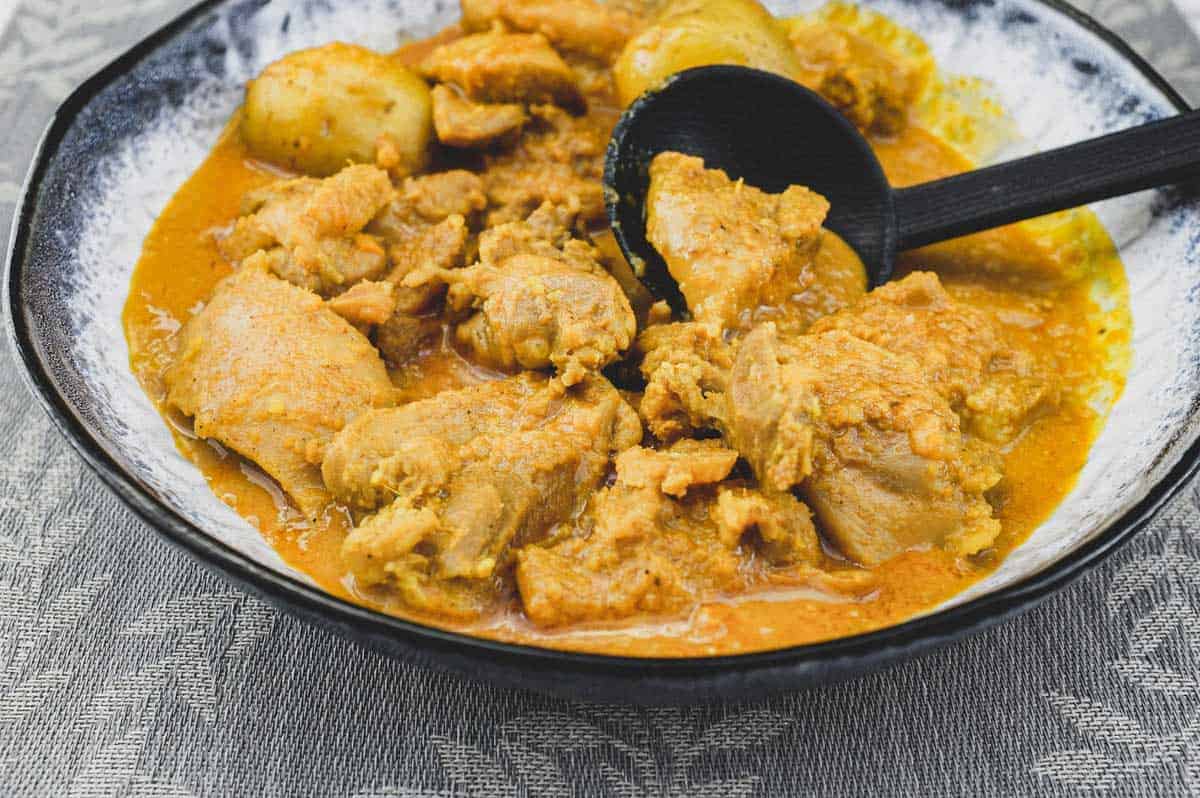 A bowl of Malaysian Chicken Kapitan Curry (Kari Kapitan).