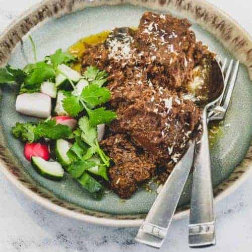 Beef Rendang with salad vegetables