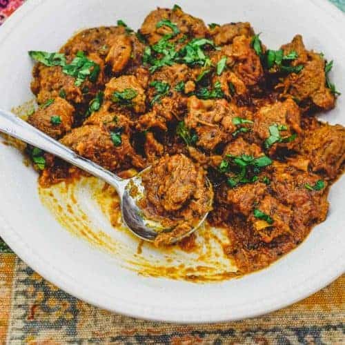 Kosha Mangsho (Bengali Lamb Curry) | cookeatworld.com
