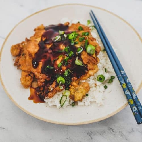 Crispy Chinese omelette patties with chicken, beansprouts and rich gravy
