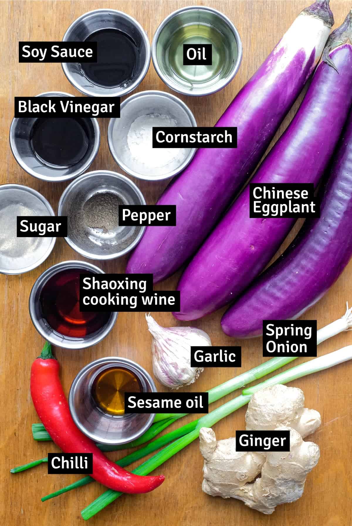 The ingredients for Chinese stir-fried eggplant