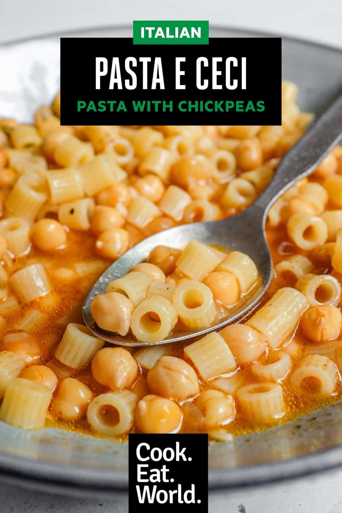 a close shot of a bowl of Italian pasta e ceci (pasta with chickpeas)