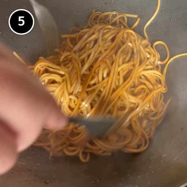 Scallion Oil Noodles (Long You Ban Mian) | cookeatworld.com Mixing noodles with scallion oil sauce.