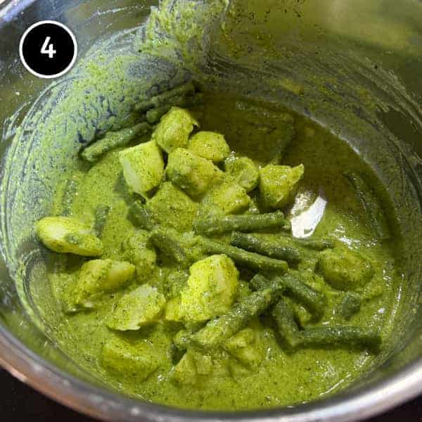 Pesto Pasta with Potatoes & Green Beans (Trenette al Pesto) | cookeatworld.com The pesto mixed with potatoes and green beans with a little pasta water.