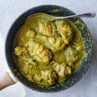 Easy Chicken Cafreal recipe served with fluffy basmati rice and fresh lime.